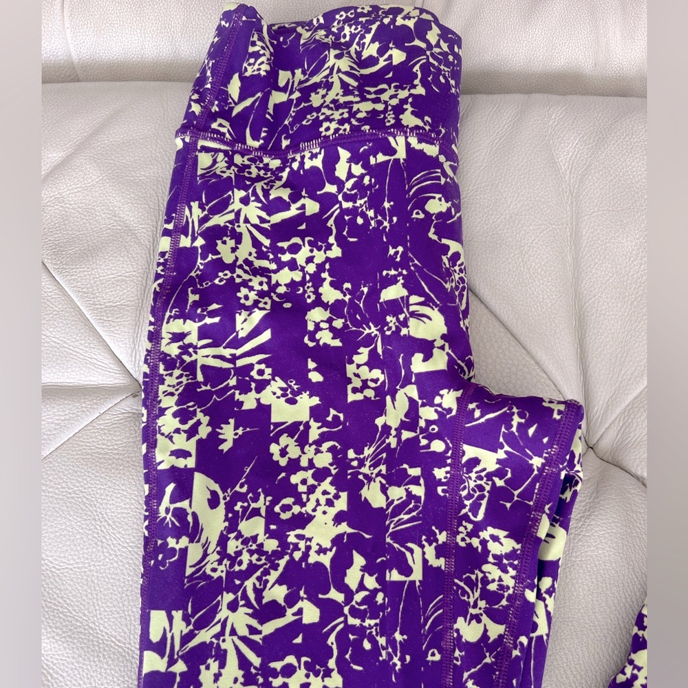 Fabletics Size Small Set - image 3